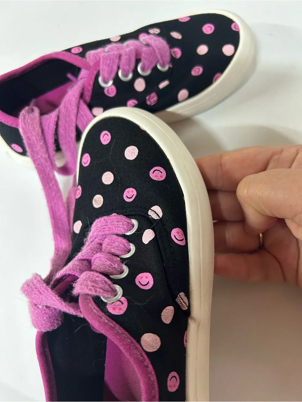 Girls Smiley Face Shoes 12